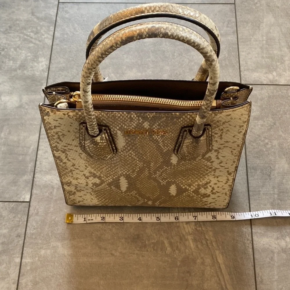 Michael Kors Beige/Gold Python Embossed Leather Small Mercer Tote EUC